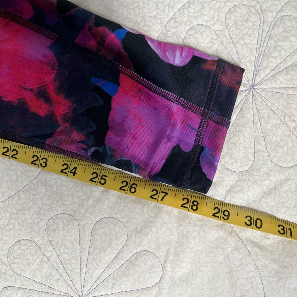 Velocity women’s floral patterned workout leggings size Medium - Picture 4 of 5